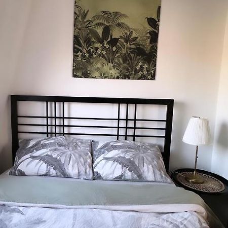 Central London Apartment - Yvonne Esterno foto