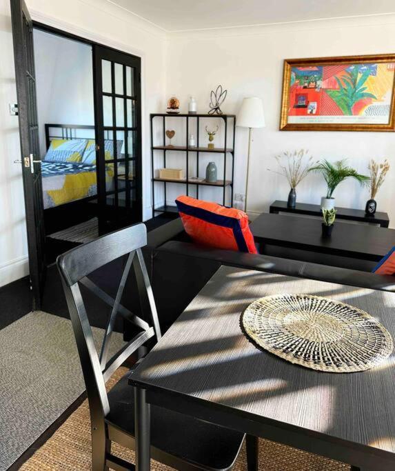 Central London Apartment - Yvonne Esterno foto